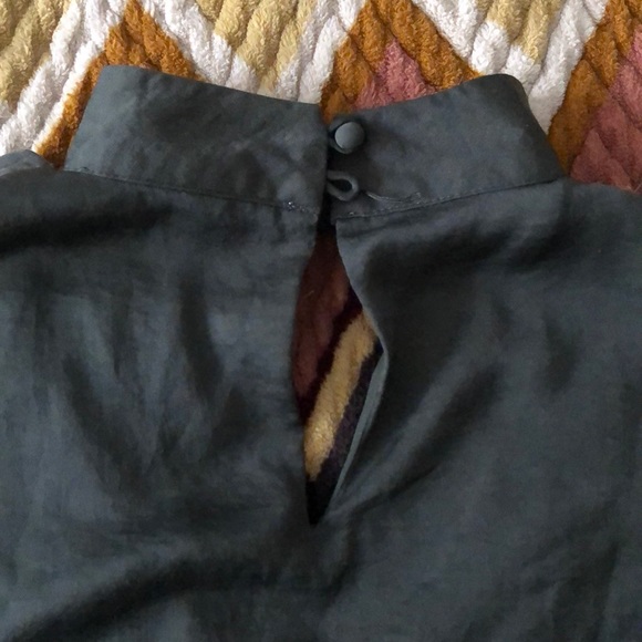 Cupcakes and Cashmere Sleeveless Tie Waist Dress - Picture 4 of 6